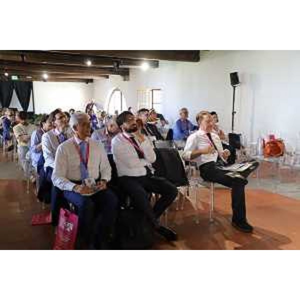 Il qualificato pubblico presente al convegno sull'IA svoltosi a Villa Manin - Il qualificato pubblico presente al convegno sull'IA svoltosi a Villa Manin