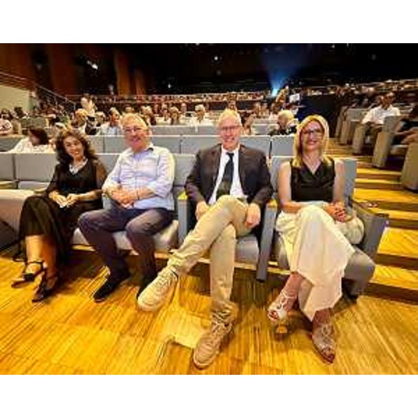 Da sx, i consiglieri regionali Serena Pellegrino e Alessadnro Basso insieme al presidente del Cr Fvg, Mauro Bordin, al Premio Hemingway - Da sx, i consiglieri regionali Serena Pellegrino e Alessadnro Basso insieme al presidente del Cr Fvg, Mauro Bordin, al Premio Hemingway