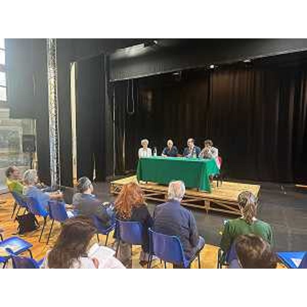 Il vice governatore con delega alla Cultura Mario Anzil (secondo da destra) alla presentazione di SAFest allAccademia Nico Pepe di Udine - Il vice governatore con delega alla Cultura Mario Anzil (secondo da destra) alla presentazione di SAFest allAccademia Nico Pepe di Udine