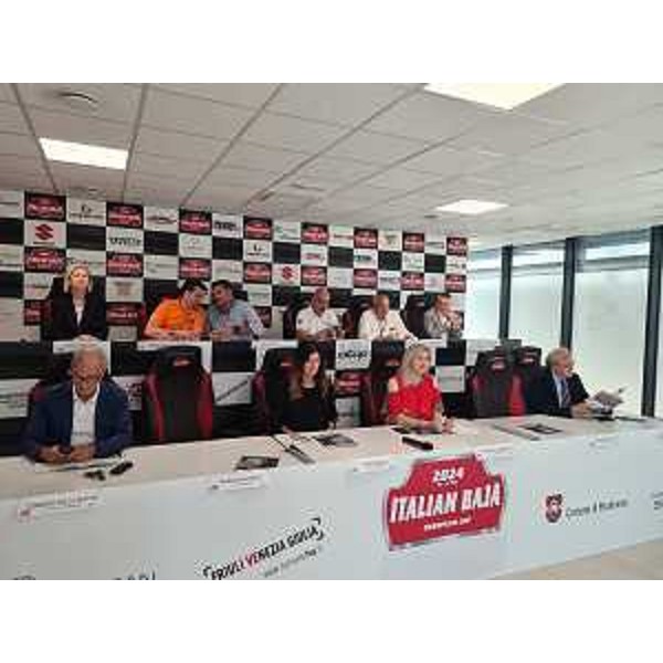 L'assessesore regionale alle Infrastrutture, Cristina Amirante, durante il suo intervento alla presentazione della manifestazione sportiva Italian Baja. - L'assessesore regionale alle Infrastrutture, Cristina Amirante, durante il suo intervento alla presentazione della manifestazione sportiva Italian Baja.