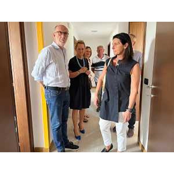 L'assessore regionale alla Salute, Politiche sociali e Disabilità, Riccardo Riccardi, visita la parte dedicata alla residenzialità assieme al viceministro Vannia Gava - L'assessore regionale alla Salute, Politiche sociali e Disabilità, Riccardo Riccardi, visita la parte dedicata alla residenzialità assieme al viceministro Vannia Gava