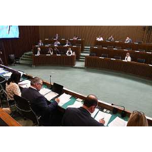 La V commissione al lavoro in aula - La V commissione al lavoro in aula 