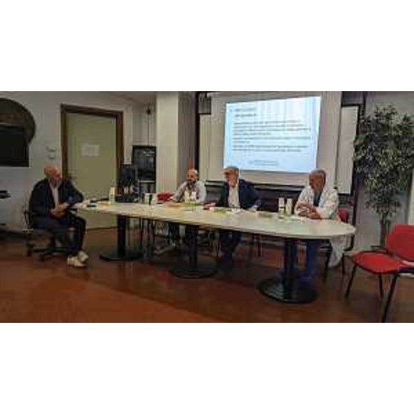 Una fase dell'incontro svoltosi a Tolmezzo, alla presenza dell'assessore regionale alla Salute Riccardo Riccardi - Una fase dell'incontro svoltosi a Tolmezzo, alla presenza dell'assessore regionale alla Salute Riccardo Riccardi