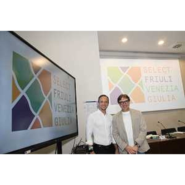 Il governatore Massimiliano Fedriga e l'assessore Sergio Emidio Bini alla presentazione di Select Friuli Venezia Giulia - Il governatore Massimiliano Fedriga e l'assessore Sergio Emidio Bini alla presentazione di Select Friuli Venezia Giulia