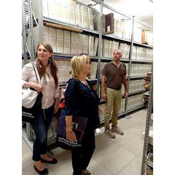 Le consigliere regionali Rosaria Capozzi (M5S) e Laura Fasiolo (Pd) in un momento della visita della V Commissione al Centro per la conservazione di Ronchi dei Legionari - Le consigliere regionali Rosaria Capozzi (M5S) e Laura Fasiolo (Pd) in un momento della visita della V Commissione al Centro per la conservazione di Ronchi dei Legionari