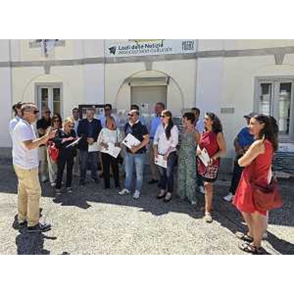 La V Commissione consiliare ricevuta da Luca Perrino, presidente di Leali delle Notizie di Ronchi dei Legionari - La V Commissione consiliare ricevuta da Luca Perrino, presidente di Leali delle Notizie di Ronchi dei Legionari