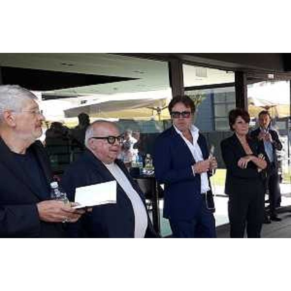 Lassessore alle Attività produttive Sergio Emidio Bini e lassessore al Lavoro Alessia Rosolen allinaugurazione della nuova unità Ilbord 2 di Ilcam Group. - Lassessore alle Attività produttive Sergio Emidio Bini e lassessore al Lavoro Alessia Rosolen allinaugurazione della nuova unità Ilbord 2 di Ilcam Group.