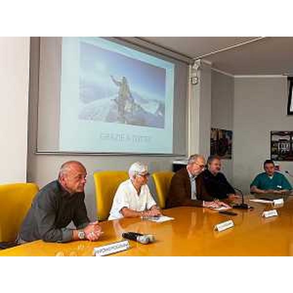 Un momento dell'incontro svoltosi oggi in ospedale a Gorizia - Un momento dell'incontro svoltosi oggi in ospedale a Gorizia