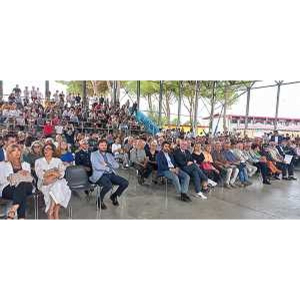 Il presidente Bordin in prima fila, accanto a lui l'assessore comunale di Udine Federico Pirone - Il presidente Bordin in prima fila, accanto a lui l'assessore comunale di Udine Federico Pirone