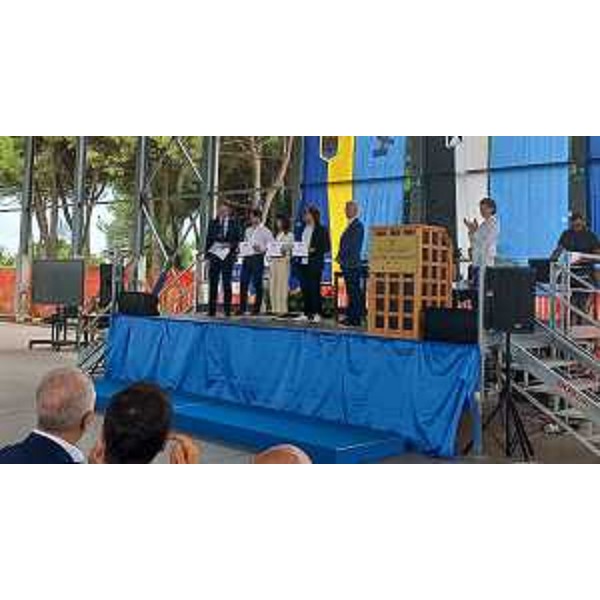 Una premiazione nel corso della cerimonia al Malignani di Udine - Una premiazione nel corso della cerimonia al Malignani di Udine