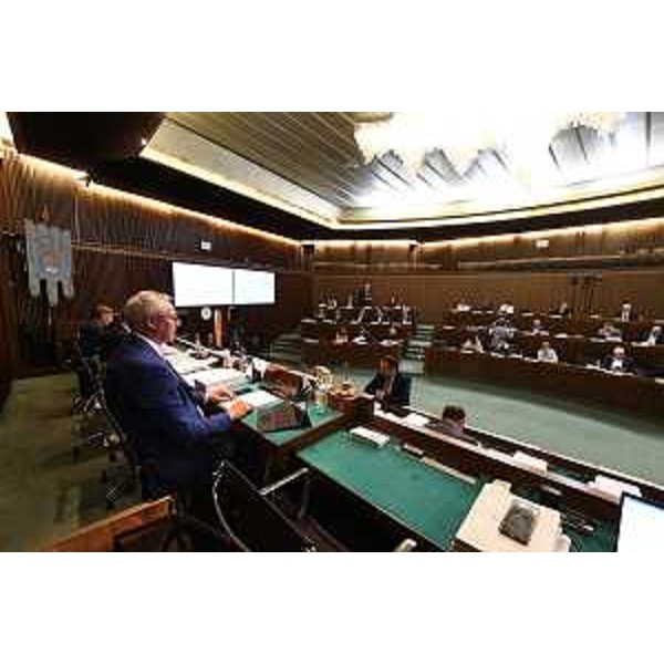 Il presidente del Cr Fvg, Mauro Bordin, dirige i lavori dell'Aula durante la manvora di Assestamento - Il presidente del Cr Fvg, Mauro Bordin, dirige i lavori dell'Aula durante la manvora di Assestamento