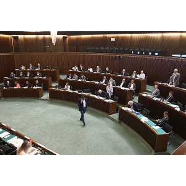 Una fase dei lavori durante la seduta d'Aula - Una fase dei lavori durante la seduta d'Aula