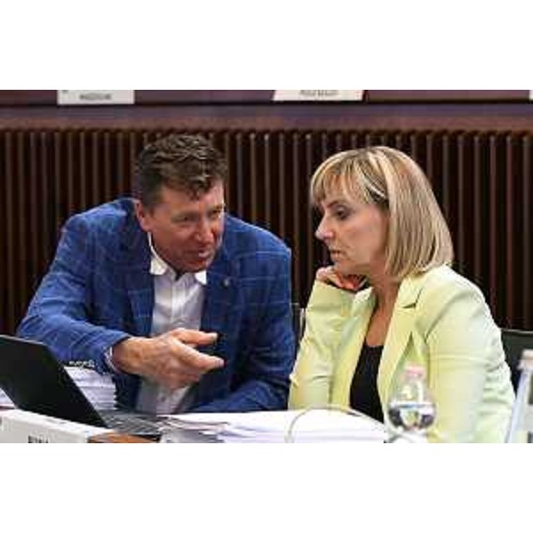 Lucia Buna con il collega Alberto Budai (Lega) - Lucia Buna con il collega Alberto Budai (Lega)