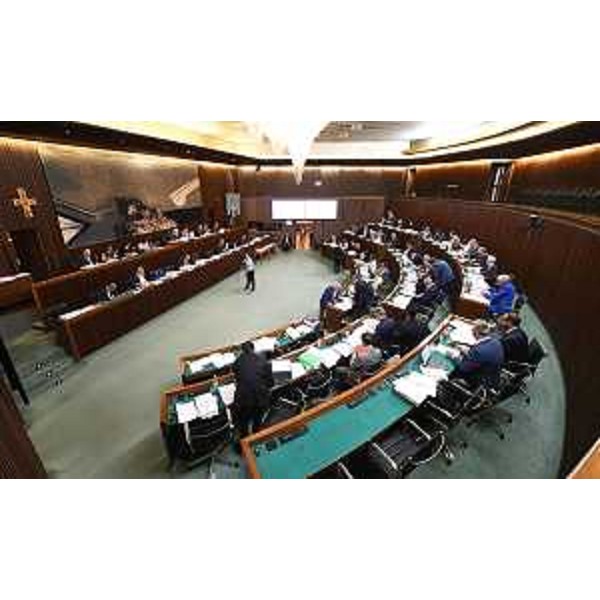 I lavori durante la seduta d'Aula sull'articolo 4 dell'Assestamento - I lavori durante la seduta d'Aula sull'articolo 4 dell'Assestamento