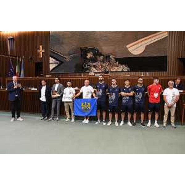 La selezione del Friuli vincitrice dell'Europeada ricevuta nell'Aula del Consiglio regionale - La selezione del Friuli vincitrice dell'Europeada ricevuta nell'Aula del Consiglio regionale 