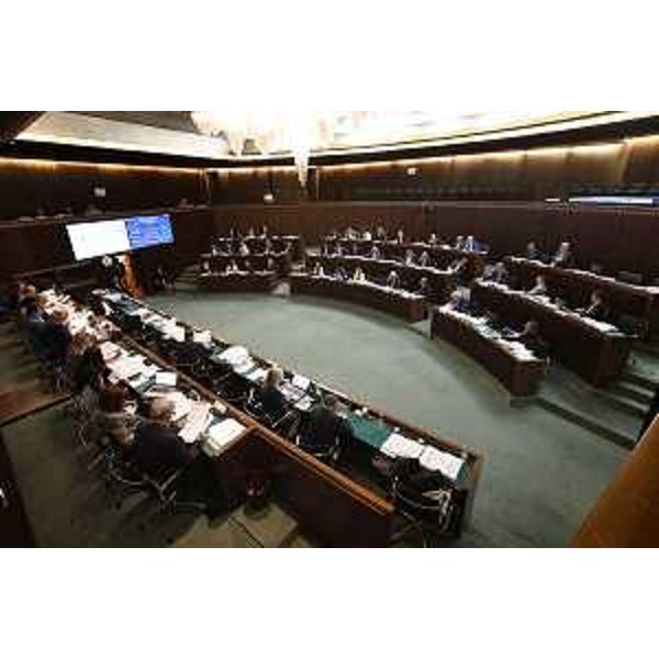 Una fase dei lavori durante la votazione degli articoli finanziari 1, 11, 12, 13, 14 e 15 - Una fase dei lavori durante la votazione degli articoli finanziari 1, 11, 12, 13, 14 e 15