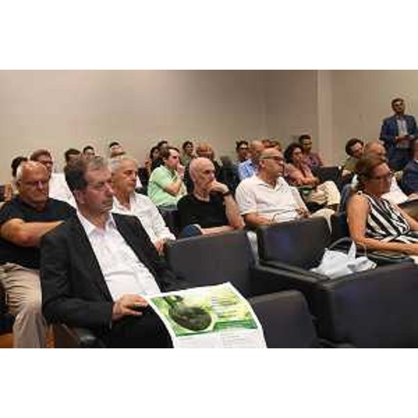 L'Info Day dedicato al bando del valore di 10 milioni di euro per creare o ammodernare infrastrutture di ricerca nel settore dell'idrogeno rinnovabile. - L'Info Day dedicato al bando del valore di 10 milioni di euro per creare o ammodernare infrastrutture di ricerca nel settore dell'idrogeno rinnovabile.