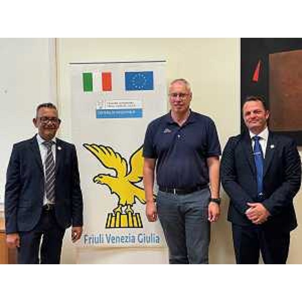 Il presidente di Itamil Fvg Esercito, Romano Lufrano, il presidente del Cr Fvg, Mauro Bordin, e il vicesegretario del sindacato, Davide Rella - Il presidente di Itamil Fvg Esercito, Romano Lufrano, il presidente del Cr Fvg, Mauro Bordin, e il vicesegretario del sindacato, Davide Rella