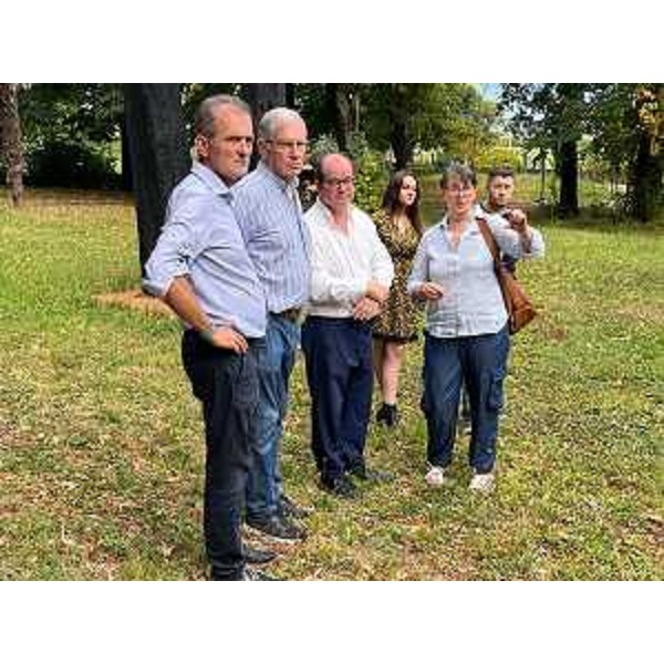 Il vicegovernatore con delega a Cultura e sport, Mario Anzil, durante l'odierno incontro in villa di Toppo Florio a Buttrio. - Il vicegovernatore con delega a Cultura e sport, Mario Anzil, durante l'odierno incontro in villa di Toppo Florio a Buttrio. 