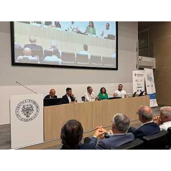 L'assessore regionale alle Risorse agroalimentari, forestali e ittiche Stefano Zannier allevento Prevendemmiale di Assoenologi Fvg - L'assessore regionale alle Risorse agroalimentari, forestali e ittiche Stefano Zannier allevento Prevendemmiale di Assoenologi Fvg