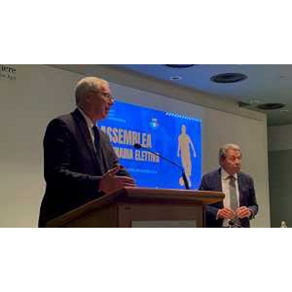 Il presidente Mauro Bordin durante il suo intervento - Il presidente Mauro Bordin durante il suo intervento