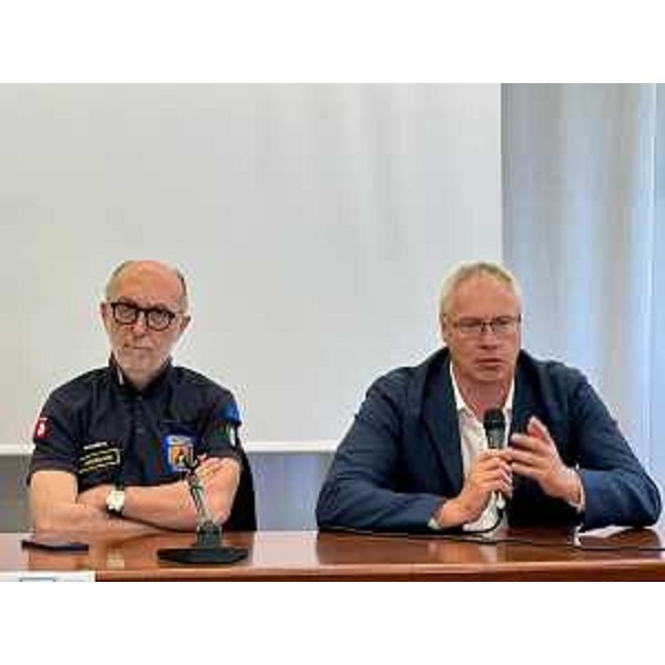 Da destra l'assessore alla Salute, Riccardo Riccardi e il presidente del Cr, Mauro Bordin - Da destra l'assessore alla Salute, Riccardo Riccardi e il presidente del Cr, Mauro Bordin