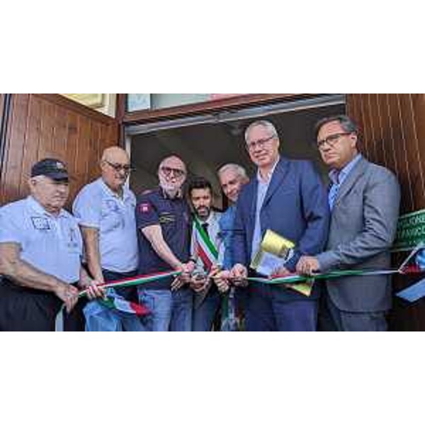 Taglio del nastro per l'inaugurazione dell'Info point diabetologico di Precenicco - Taglio del nastro per l'inaugurazione dell'Info point diabetologico di Precenicco