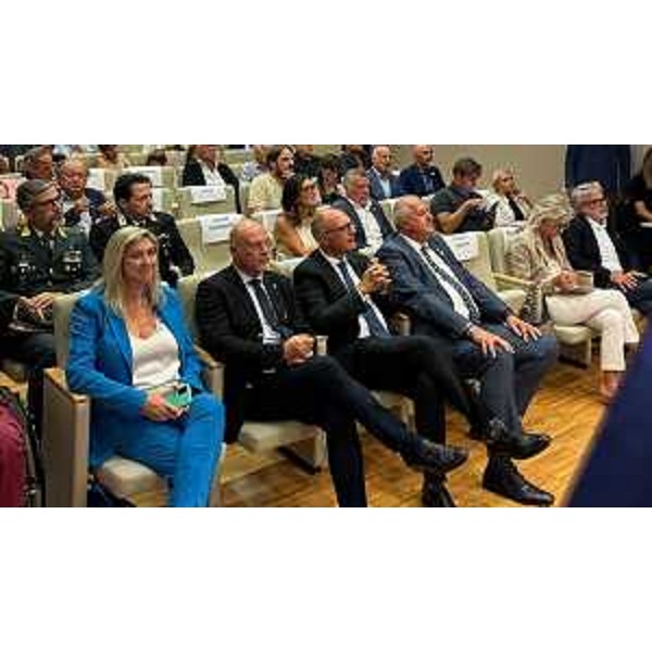 Una fase dell'incontro al Paff alla presenza dell'assessore alle Infrastrutture Cristina Amirante - Una fase dell'incontro al Paff alla presenza dell'assessore alle Infrastrutture Cristina Amirante