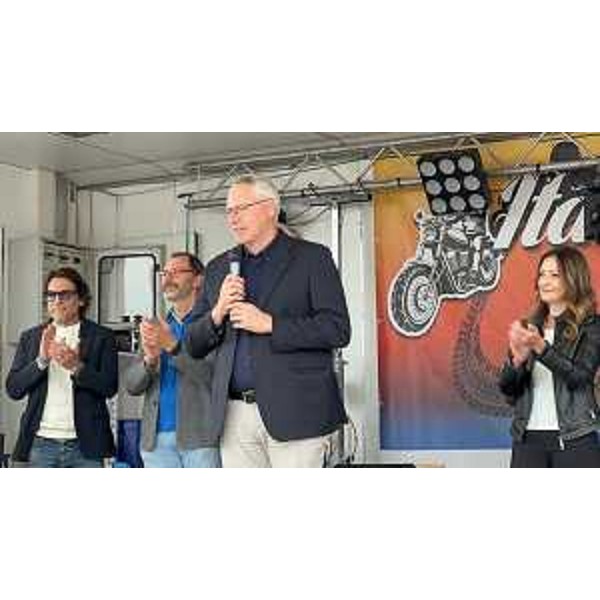 Il presidente del Consiglio regionale Mauro Bordin durante il suo intervento - Il presidente del Consiglio regionale Mauro Bordin durante il suo intervento