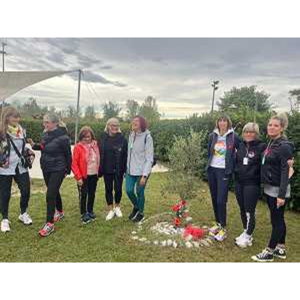 Foto di gruppo con l'assessore Zilli per la "Marcia con il cuore" - Foto di gruppo con l'assessore Zilli per la "Marcia con il cuore"