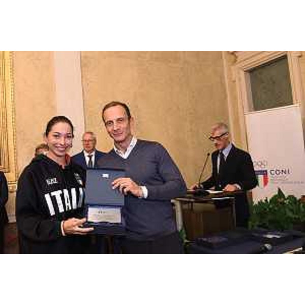 Il governatore Fedriga e la campionessa olimpica Mara Navarria - Il governatore Fedriga e la campionessa olimpica Mara Navarria