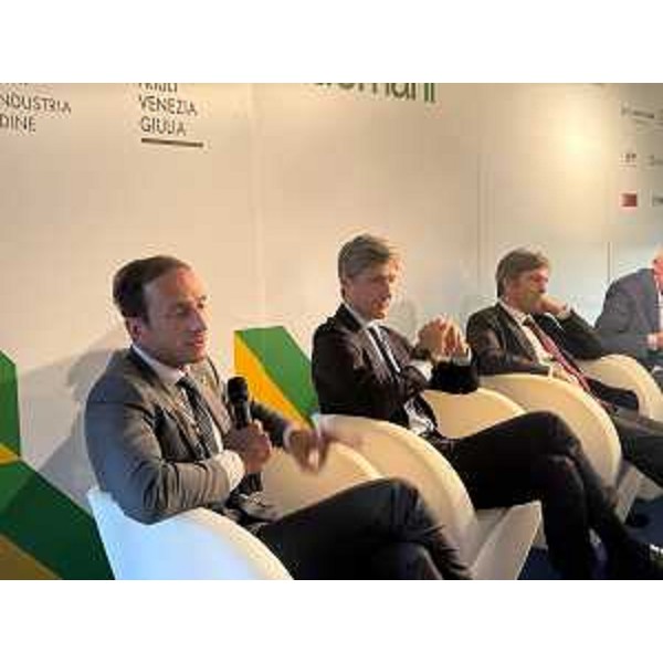 Il governatore del Friuli Venezia Giulia, Massimiliano Fedriga nel corso dell'evento 'L'economia verso il domani'. - Il governatore del Friuli Venezia Giulia, Massimiliano Fedriga nel corso dell'evento 'L'economia verso il domani'.