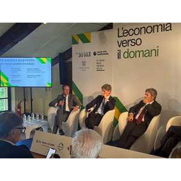 Il governatore del Friuli Venezia Giulia, Massimiliano Fedriga nel corso dell'evento 'L'economia verso il domani'. - Il governatore del Friuli Venezia Giulia, Massimiliano Fedriga nel corso dell'evento 'L'economia verso il domani'.