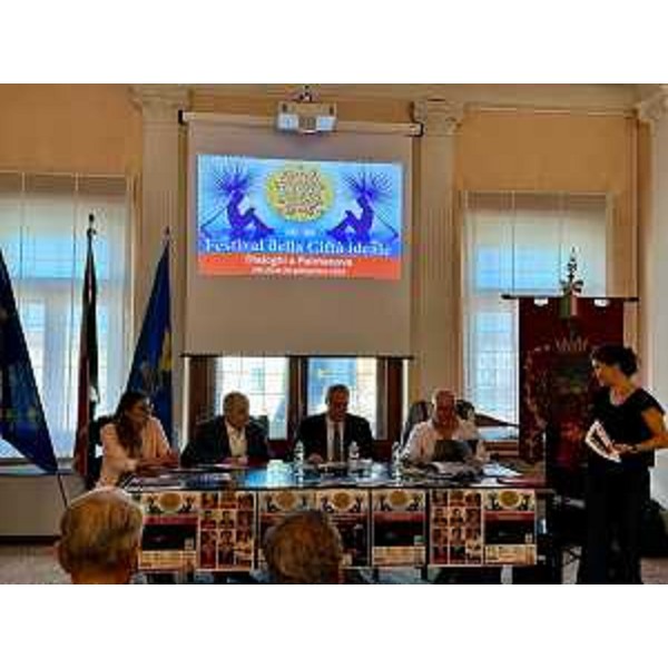 Un altro momento della conferenza stampa, moderata da Sabrina Vidon - Un altro momento della conferenza stampa, moderata da Sabrina Vidon