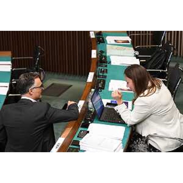 I consiglieri regionali del Pd Manuela Celotti e Massimo Mentil - I consiglieri regionali del Pd Manuela Celotti e Massimo Mentil