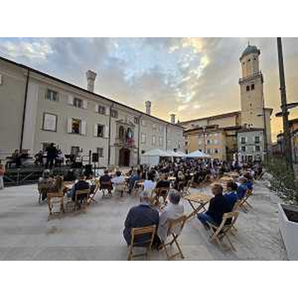 Inaugurazione della Festa dell'uva in piazza - Inaugurazione della Festa dell'uva in piazza