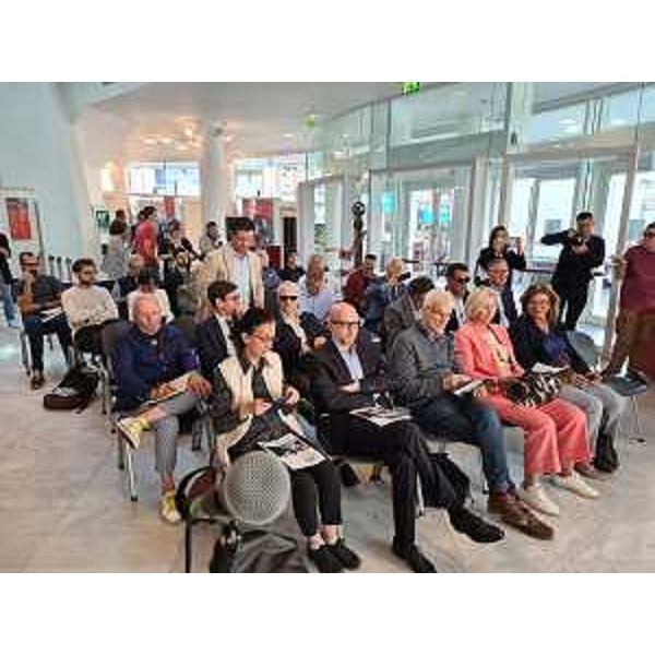 Il pubblico intervenuto alla presentazione delle Giornate del Cinema muto al Teatro Verdi di Pordenone - Il pubblico intervenuto alla presentazione delle Giornate del Cinema muto al Teatro Verdi di Pordenone