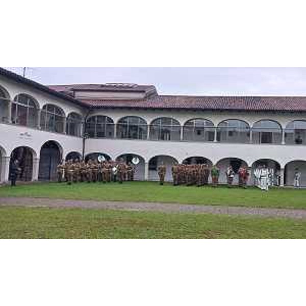 Lo schieramento dei reparti alpini nel corso della cerimonia - Lo schieramento dei reparti alpini nel corso della cerimonia