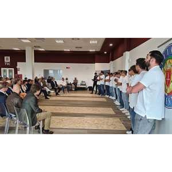 La pesentazione della formazione maschile dalla Pallanuoto Trieste - La pesentazione della formazione maschile dalla Pallanuoto Trieste