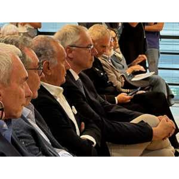 Al centro, il presidente del Cr Fvg, Mauro Bordin, alla presentazione della 71esima edizione di Casa Moderna, a Udine - Al centro, il presidente del Cr Fvg, Mauro Bordin, alla presentazione della 71esima edizione di Casa Moderna, a Udine