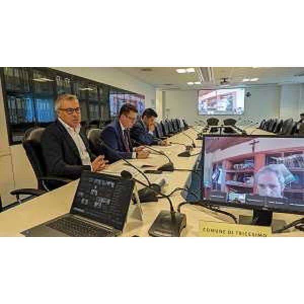 L'assessore Bini durante la riunione del Cal - L'assessore Bini durante la riunione del Cal