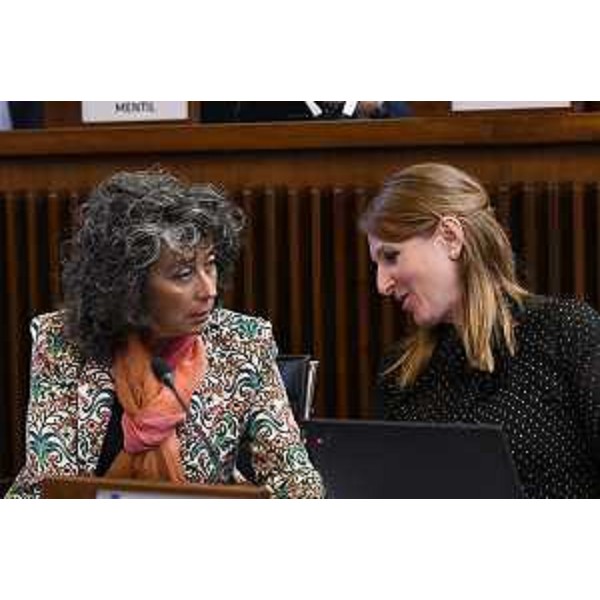 Da sinistra Serena Pellegrino (Avs) e Rosaria Capozzi (M5S) - Da sinistra Serena Pellegrino (Avs) e Rosaria Capozzi (M5S)