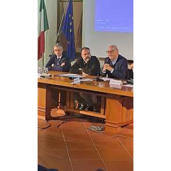 L'assessore Zannier (primo da sinistra) durante l'incontro. - L'assessore Zannier (primo da sinistra) durante l'incontro.
