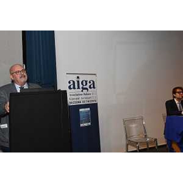 L'assessore regionale al Patrimonio e Demanio Sebastiano Callari al convegno "Concessioni balneari: principi europei della concorrenza, regime di proroga e possibili sviluppi". - L'assessore regionale al Patrimonio e Demanio Sebastiano Callari al convegno "Concessioni balneari: principi europei della concorrenza, regime di proroga e possibili sviluppi".