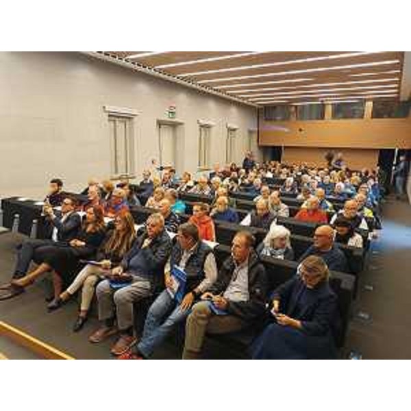 La sala conferenze di Villa Manin dove si è tenuto l'Infoday con le associazioni e le Proloco. - La sala conferenze di Villa Manin dove si è tenuto l'Infoday con le associazioni e le Proloco.