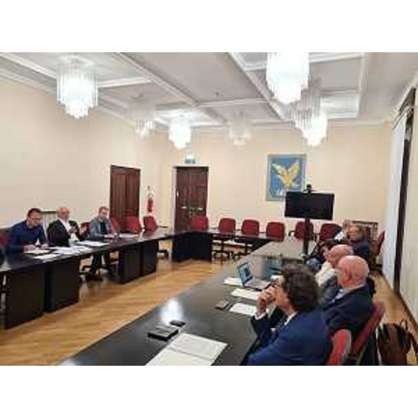 Un momento dell'incontro con l'Amministrazione comunale di San Dorligo della Valle a Trieste - Un momento dell'incontro con l'Amministrazione comunale di San Dorligo della Valle a Trieste