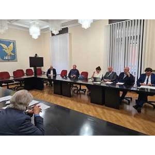 Un momento dell'incontro con l'Amministrazione comunale di San Dorligo della Valle a Trieste - Un momento dell'incontro con l'Amministrazione comunale di San Dorligo della Valle a Trieste