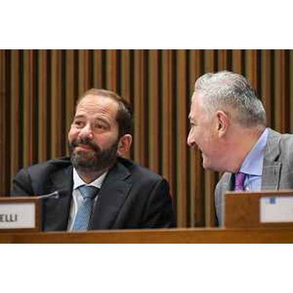 Claudio Giacomelli (FdI), a sinistra nella foto, con il collega di gruppo Alessandro Basso - Claudio Giacomelli (FdI), a sinistra nella foto, con il collega di gruppo Alessandro Basso
