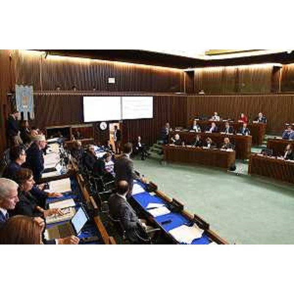 Uno scatto durante i lavori della seduta del Consiglio regionale - Uno scatto durante i lavori della seduta del Consiglio regionale