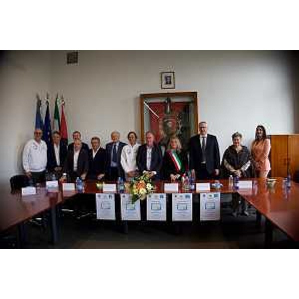 Foto di gruppo all'inaugurazione del 15esimo infopoint della Bassa Friulana, a Muzzana del Turgnano - Foto di gruppo all'inaugurazione del 15esimo infopoint della Bassa Friulana, a Muzzana del Turgnano